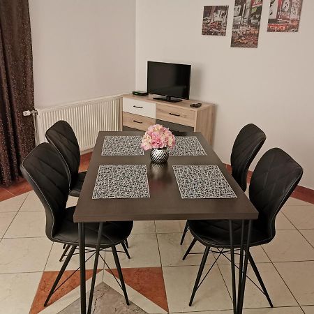 Apartmani Prova Tisno Exteriör bild